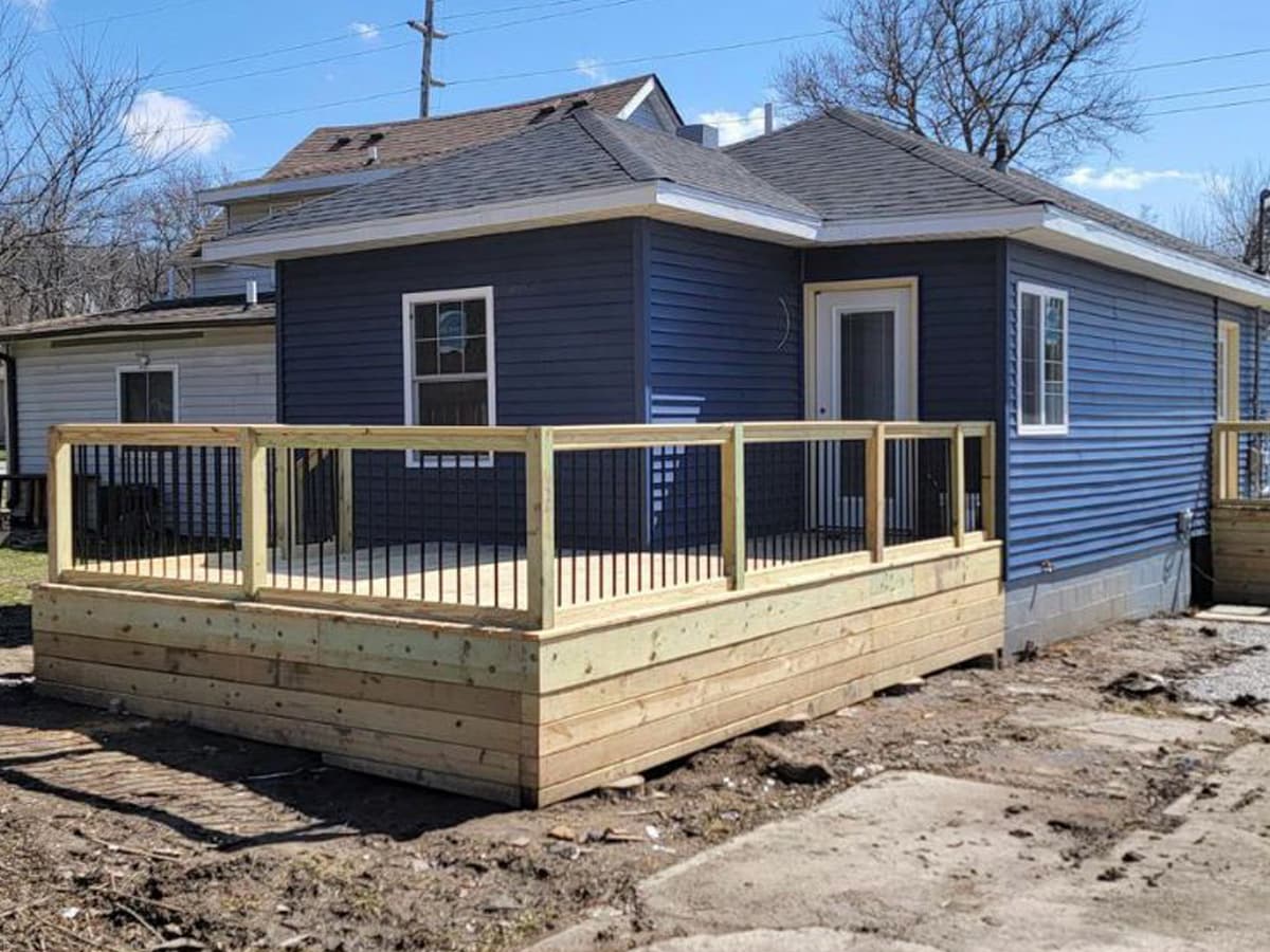 Custom Deck Construction